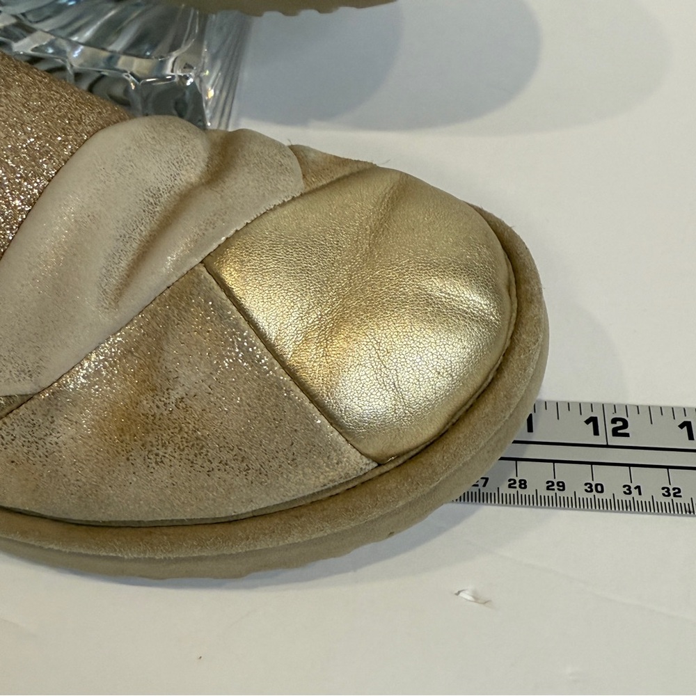 Ugg Women’s Metallic Gold Patchwork Shearling Boo… - image 3